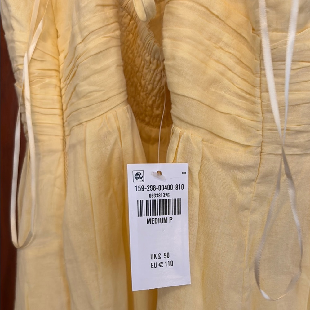 Abercrombie & Fitch Light Yellow Spaghetti-Strap Maxi Dress - Picture 4 of 4